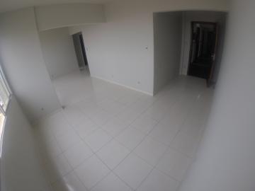 Alugar Apartamento / Padrão em Ponta Grossa. apenas R$ 800,00