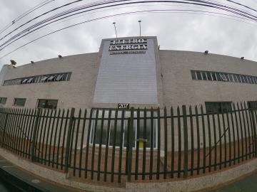 Alugar Comercial / Loja em Ponta Grossa. apenas R$ 5.500,00