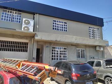 Alugar Comercial / Barracão em Ponta Grossa. apenas R$ 8.000,00