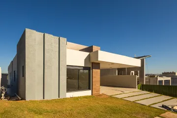 Alugar Casa / Condomínio em Ponta Grossa. apenas R$ 2.690.000,00