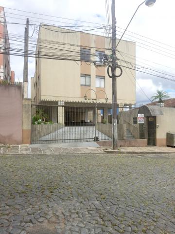 Alugar Apartamento / Padrão em Ponta Grossa. apenas R$ 750,00