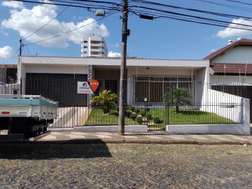 Alugar Comercial / Casa em Ponta Grossa. apenas R$ 3.000,00