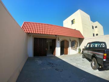 Alugar Comercial / Casa em Ponta Grossa R$ 3.000,00 - Foto 2 Alugar Comercial / Casa em Ponta Grossa R$ 3.000,00 - Foto 2