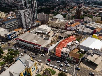 Comercial na Rua Balduíno Taques