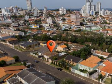 Alugar Casa / Padrão em Ponta Grossa. apenas R$ 680.000,00