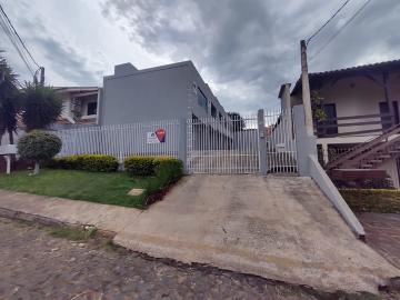 Alugar Casa / Sobrado em Ponta Grossa. apenas R$ 1.400,00