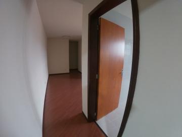 Alugar Apartamento / Padrão em Ponta Grossa. apenas R$ 1.700,00
