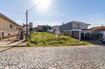 Amplo terreno, apenas 3 quadras da Av. Monteiro Lobato !!