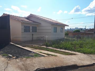 Alugar Casa / Padrão em Ponta Grossa. apenas R$ 220.000,00