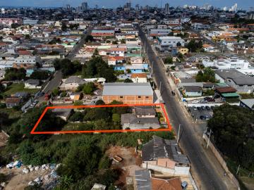 Alugar Casa / Padrão em Ponta Grossa. apenas R$ 490.000,00