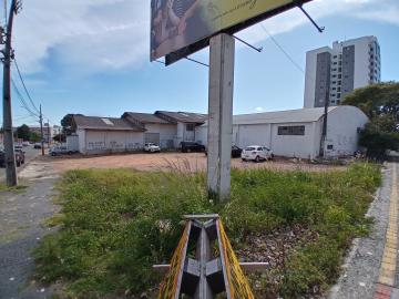 Terreno de esquina para locação na Balduíno Taques