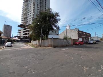 Terreno de esquina para locação na vila Estrela