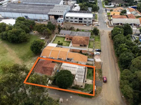 imagem 2 - 2 residências com entradas individuais em generoso terreno no Jardim Carvalho imagem 2 - 2 residências com entradas individuais em generoso terreno no Jardim Carvalho