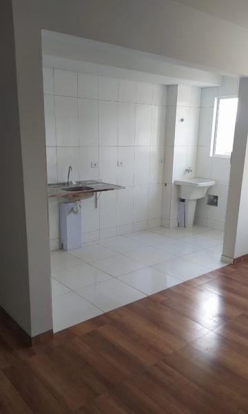 Alugar Apartamento / Padrão em Ponta Grossa. apenas R$ 138.000,00