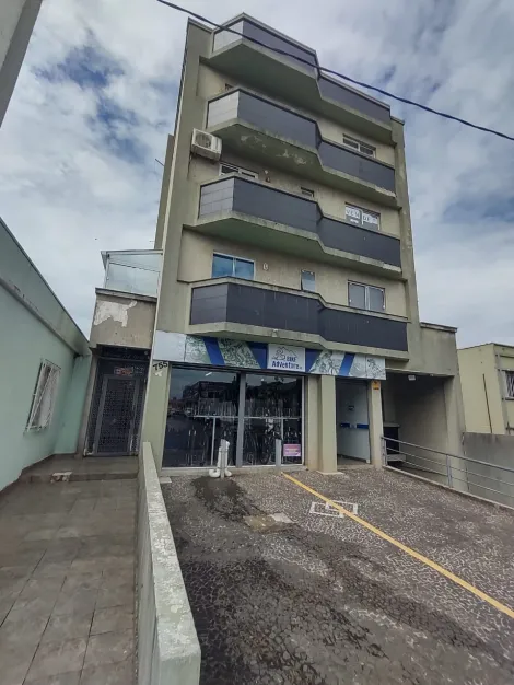 Alugar Apartamento / Padrão em Ponta Grossa. apenas R$ 1.000,00