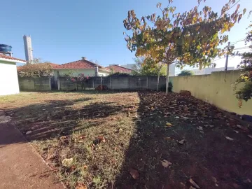 Residência em Uvaranas.
