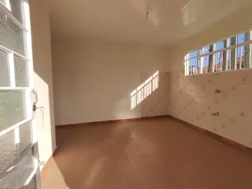Residência em Uvaranas.