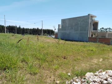 Terreno em Condomínio Fechado