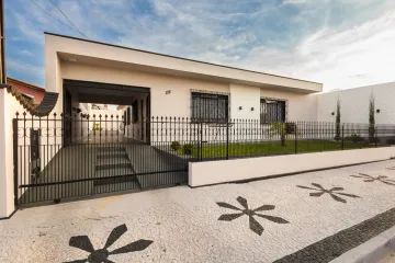 Casa comercial no Nova Rússia