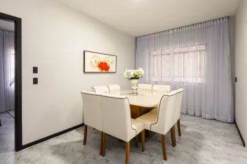 Casa comercial no Nova Rússia