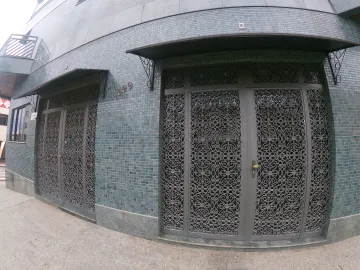 Loja comercial no centro.
