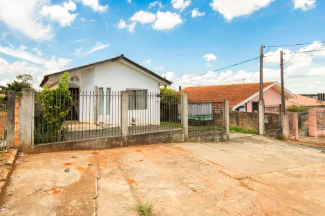 Alugar Casa / Padrão em Ponta Grossa. apenas R$ 294.000,00
