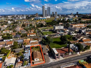 TERRENO DE ESQUINA EM OLARIAS