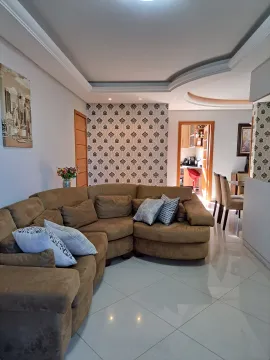 Apartamento amplo, em área nobre - Venha conferir!!