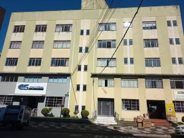 Alugar Apartamento / Padrão em Ponta Grossa. apenas R$ 130.000,00