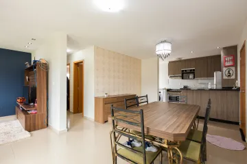 Apartamento com excelente localização no Jardim Carvalho.