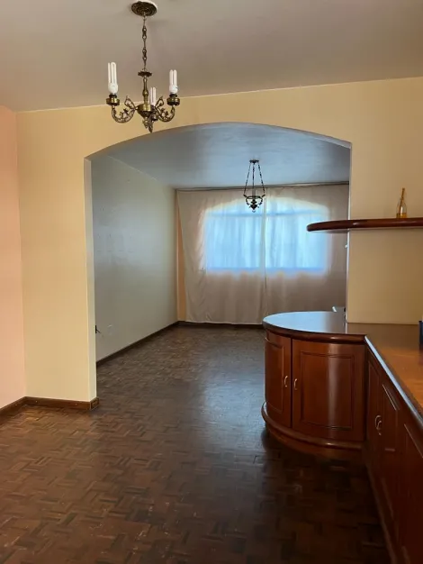 Casa em Uvaranas