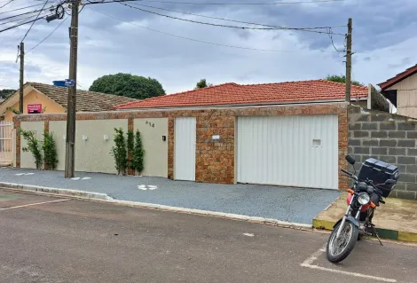 Se você busca uma casa ampla, toda reformada e com vizinhança tranquila, essa opção é para você!!!!