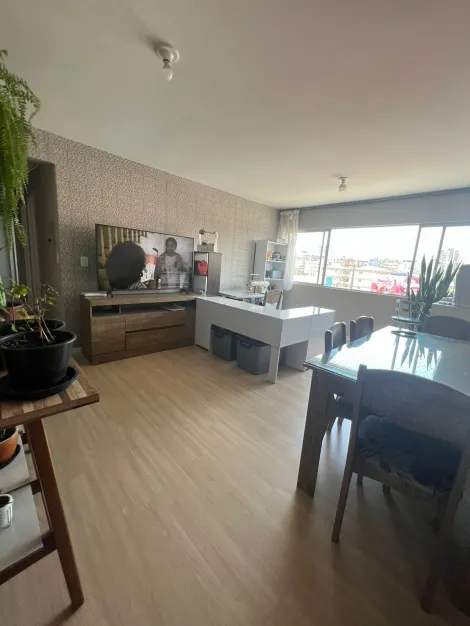 Alugar Apartamento / Padrão em Ponta Grossa. apenas R$ 320.000,00