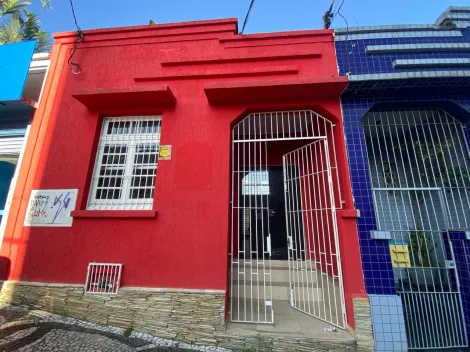 Alugar Comercial / Casa em Ponta Grossa. apenas R$ 2.100,00