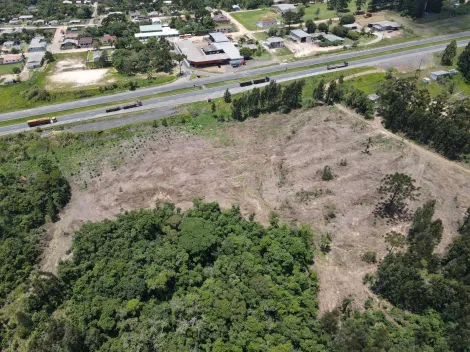 Alugar Terreno / Área em Ponta Grossa. apenas R$ 5.900.000,00