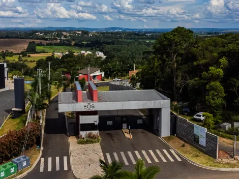 Alugar Terreno / Condomínio em Ponta Grossa. apenas R$ 135.000,00