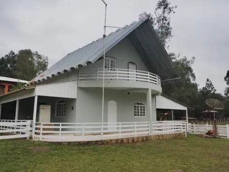 Chácara em Uvaia