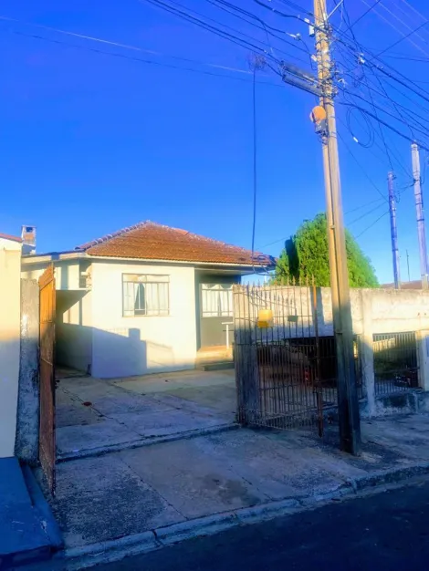 Alugar Casa / Padrão em Ponta Grossa. apenas R$ 278.000,00