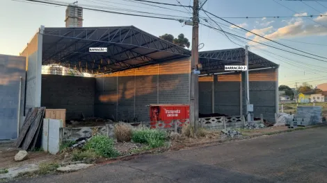 imagem 1 - Excelente Barracão de esquina, para Venda e  locação no Bairro Oficinas imagem 1 - Excelente Barracão de esquina, para Venda e  locação no Bairro Oficinas