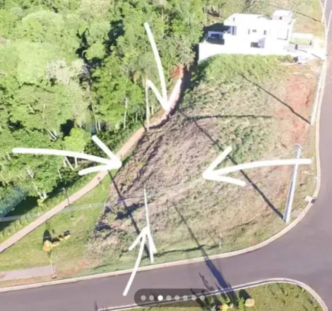 imagem 1 - Terreno á venda no condomínio Vale Dos Vinhedos imagem 1 - Terreno á venda no condomínio Vale Dos Vinhedos