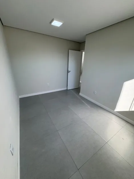 imagem 4 - Casa Comercial com Localização Privilegiada imagem 4 - Casa Comercial com Localização Privilegiada