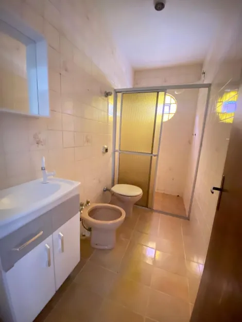 imagem 4 - Residência com 3 Dormitórios e Amplo Quintal em Localização Privilegiada! imagem 4 - Residência com 3 Dormitórios e Amplo Quintal em Localização Privilegiada!
